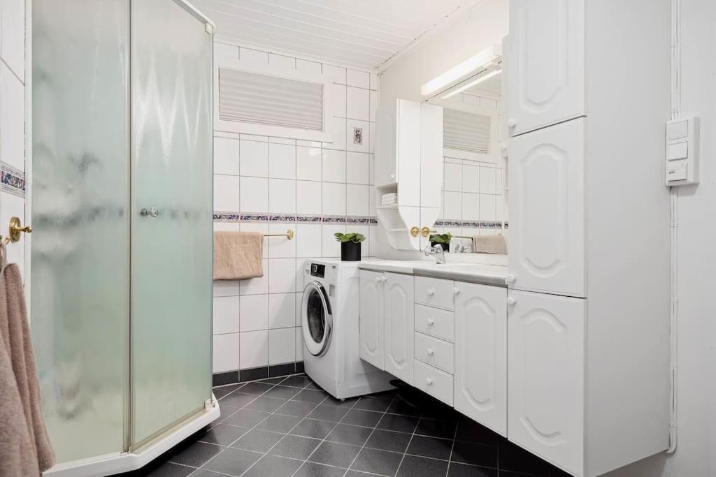 Adorable 1-Bedroom Apartment With A Fantastic View - Free Parking Тронхейм Екстериор снимка